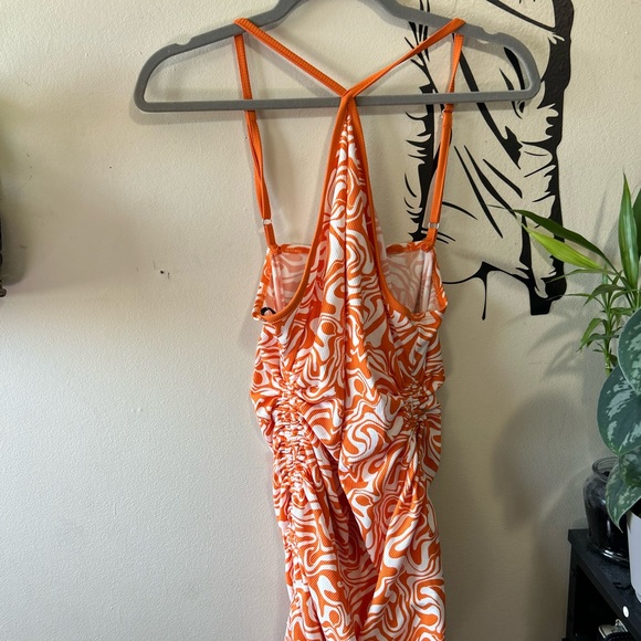 Forever 21 Ruched Dress - Picture 6 of 8